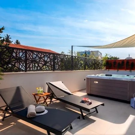 Melisa Penthouse 아파트